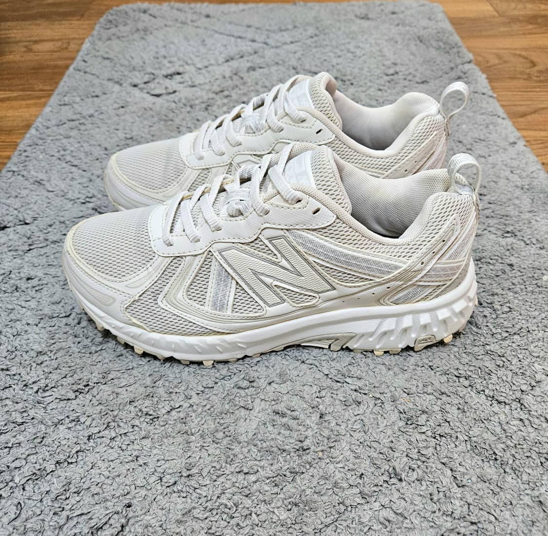 뉴발란스 410 240 상품이미지1