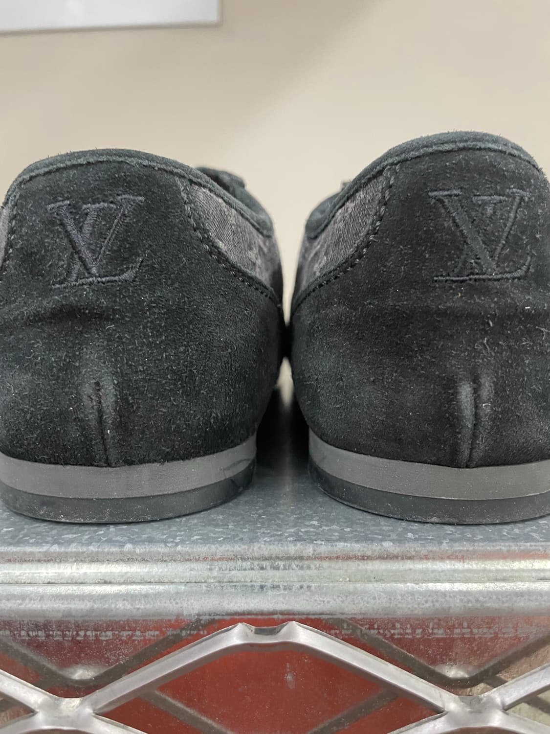 루이비통 블랙 데님 스니커즈 8.5 상품이미지10