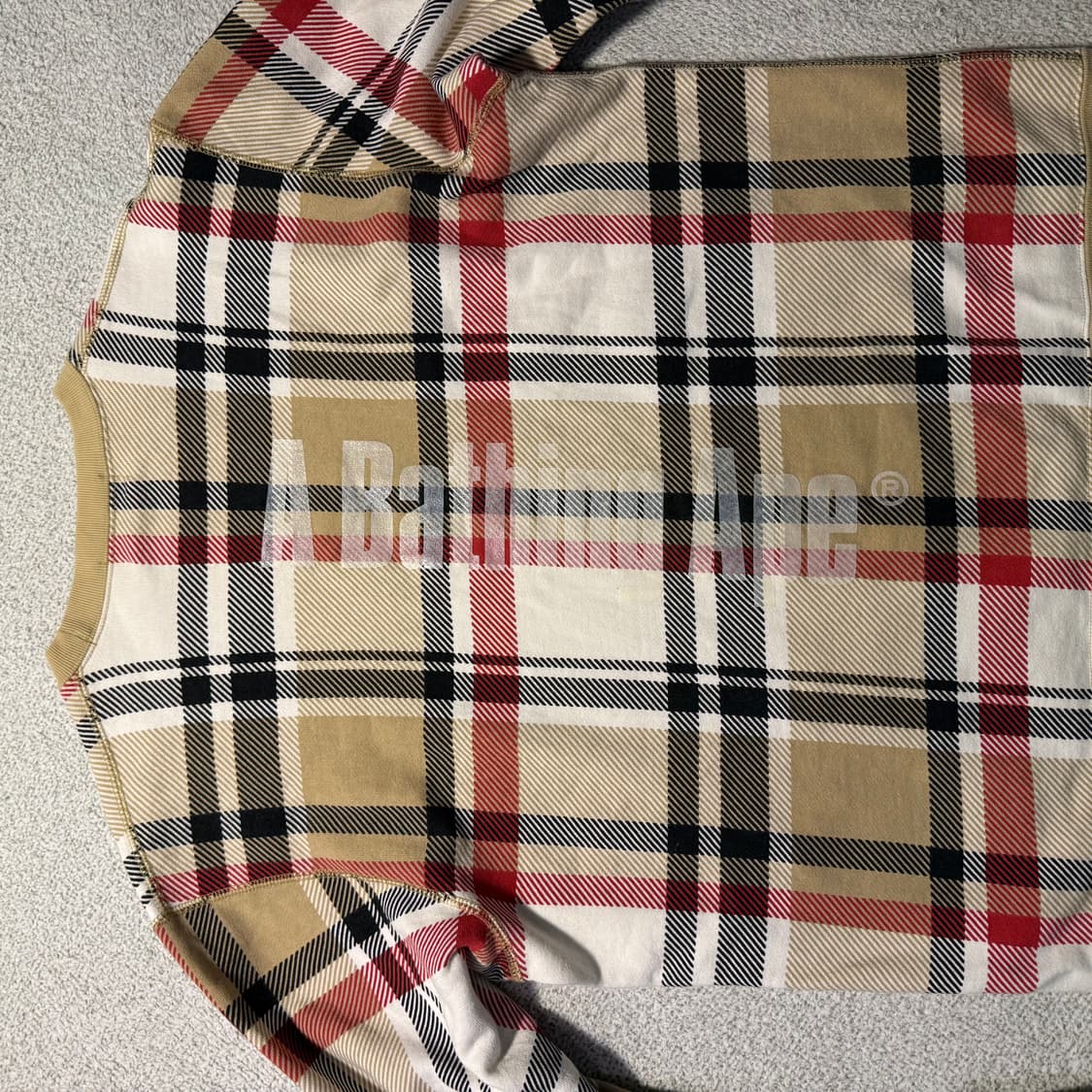 베이프 체크 맨투맨 상품이미지2