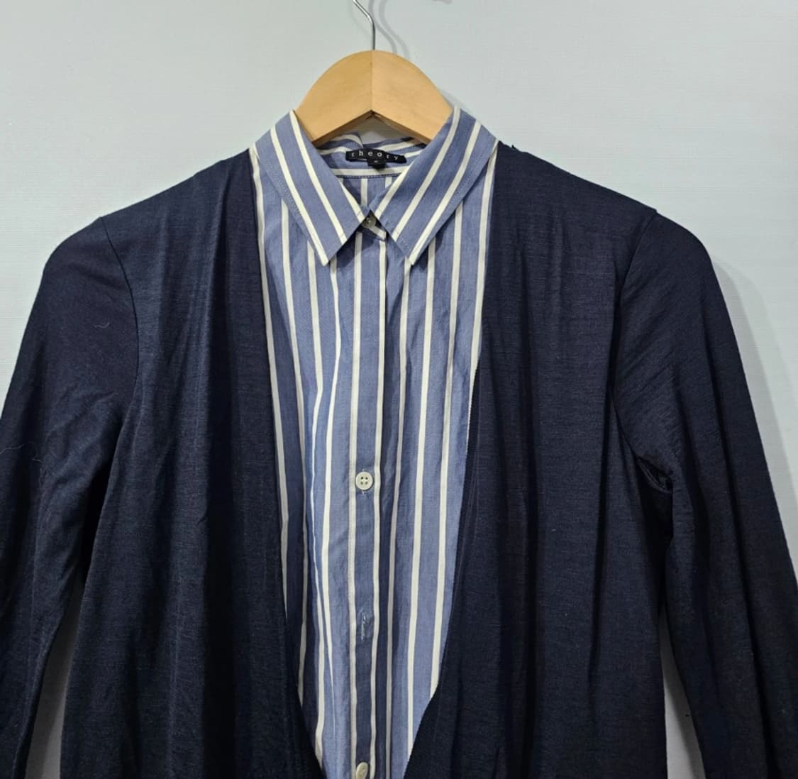 띠어리 네이비 스트라이프 레이어드 가디건 ~55 상품이미지4