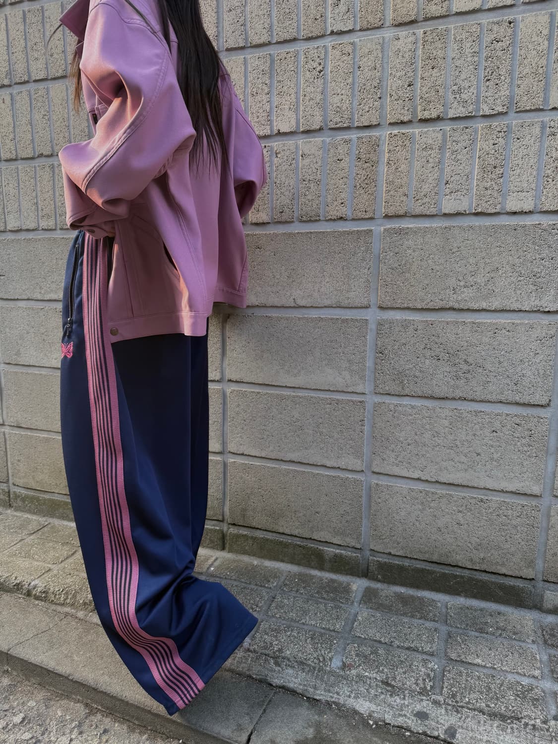 니들스 핑크&네이비 HD 트랙팬츠 상품이미지3