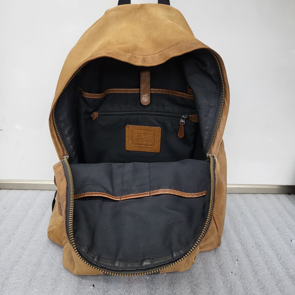코치 뉴욕 올 천연 가죽 백팩 43x23x20cm 상품이미지7