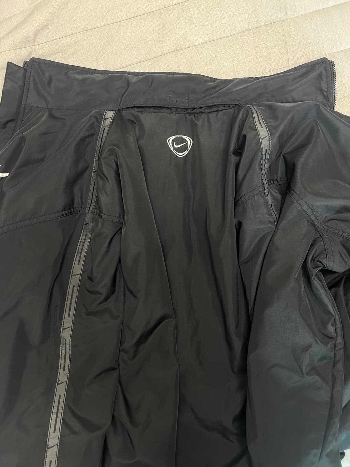 나이키 00,s 바람막이 져지 xl 상품이미지9