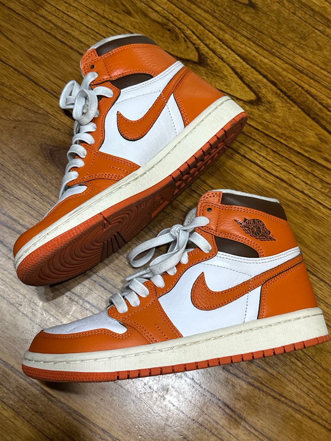 나이키 조던 1 레트로 하이 OG 상품이미지2