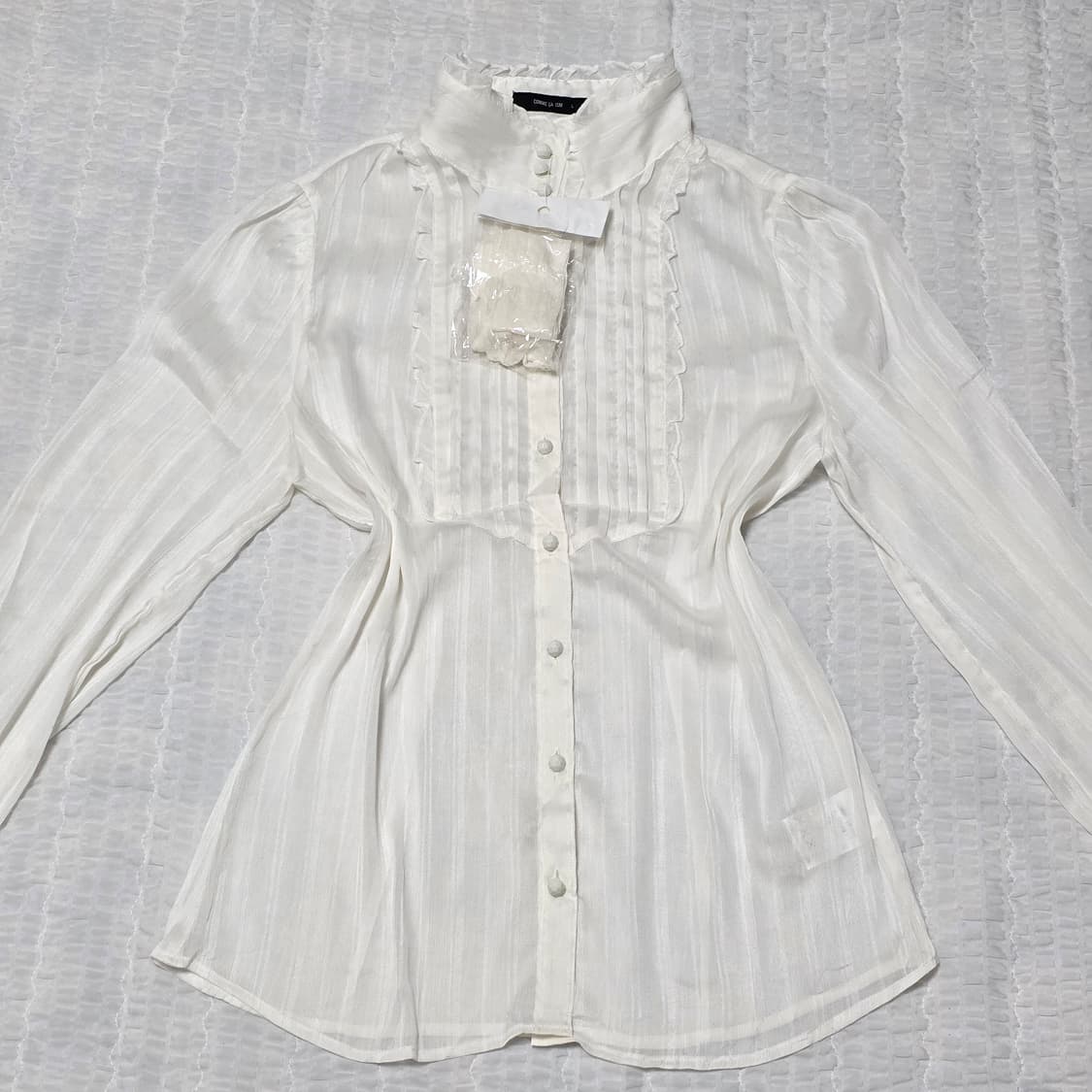 화이트 프릴레이스 시스루 공겜여주st 블라우스 상품이미지1