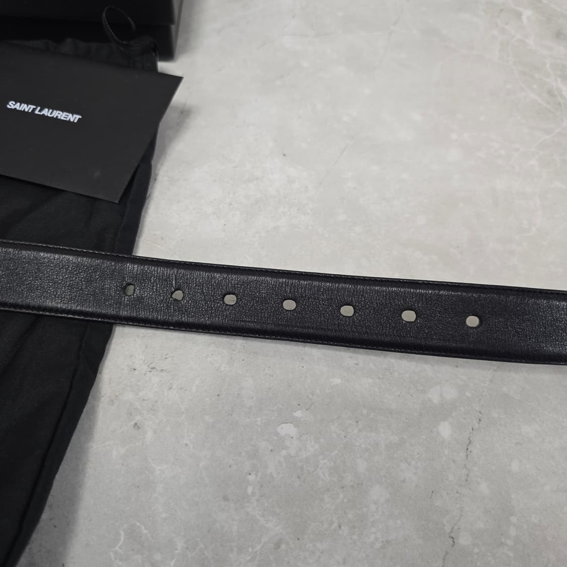 입생로랑 로고 벨트 90사이즈 판매 상품이미지4