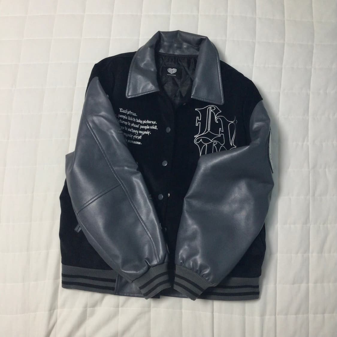 luv is true varsity jacket charcol  상품이미지1
