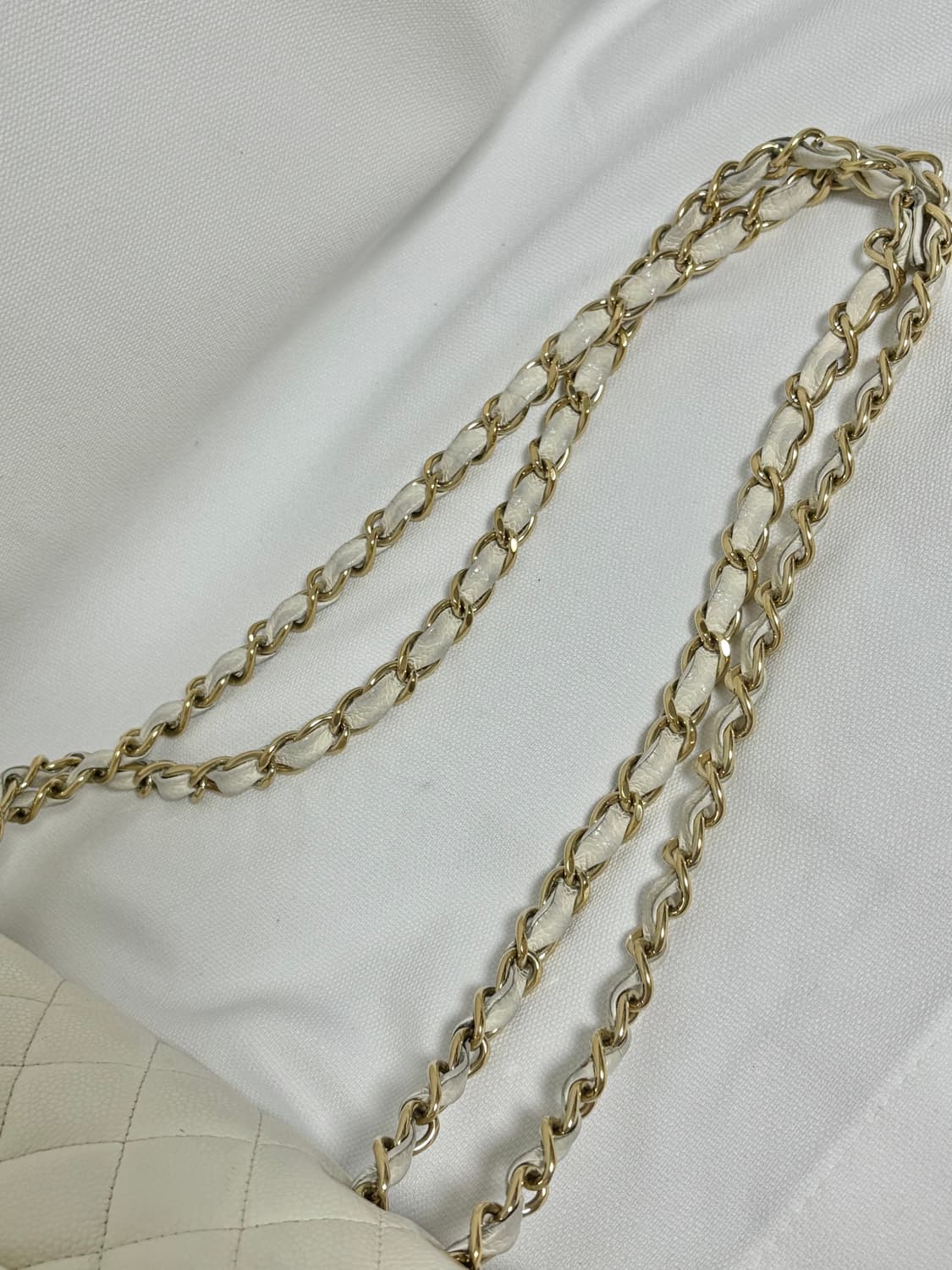 샤넬 클래식 라지 캐비어 화이트 상품이미지10