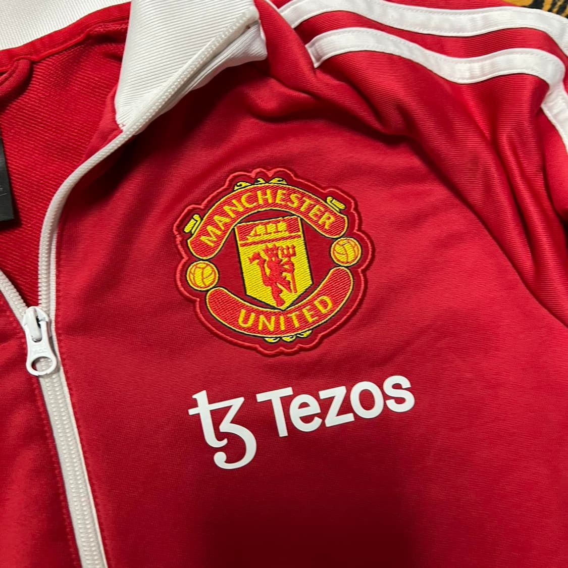 아디다스 맨체스터 유나이티드 22-23 시즌 트랙탑 상품이미지2