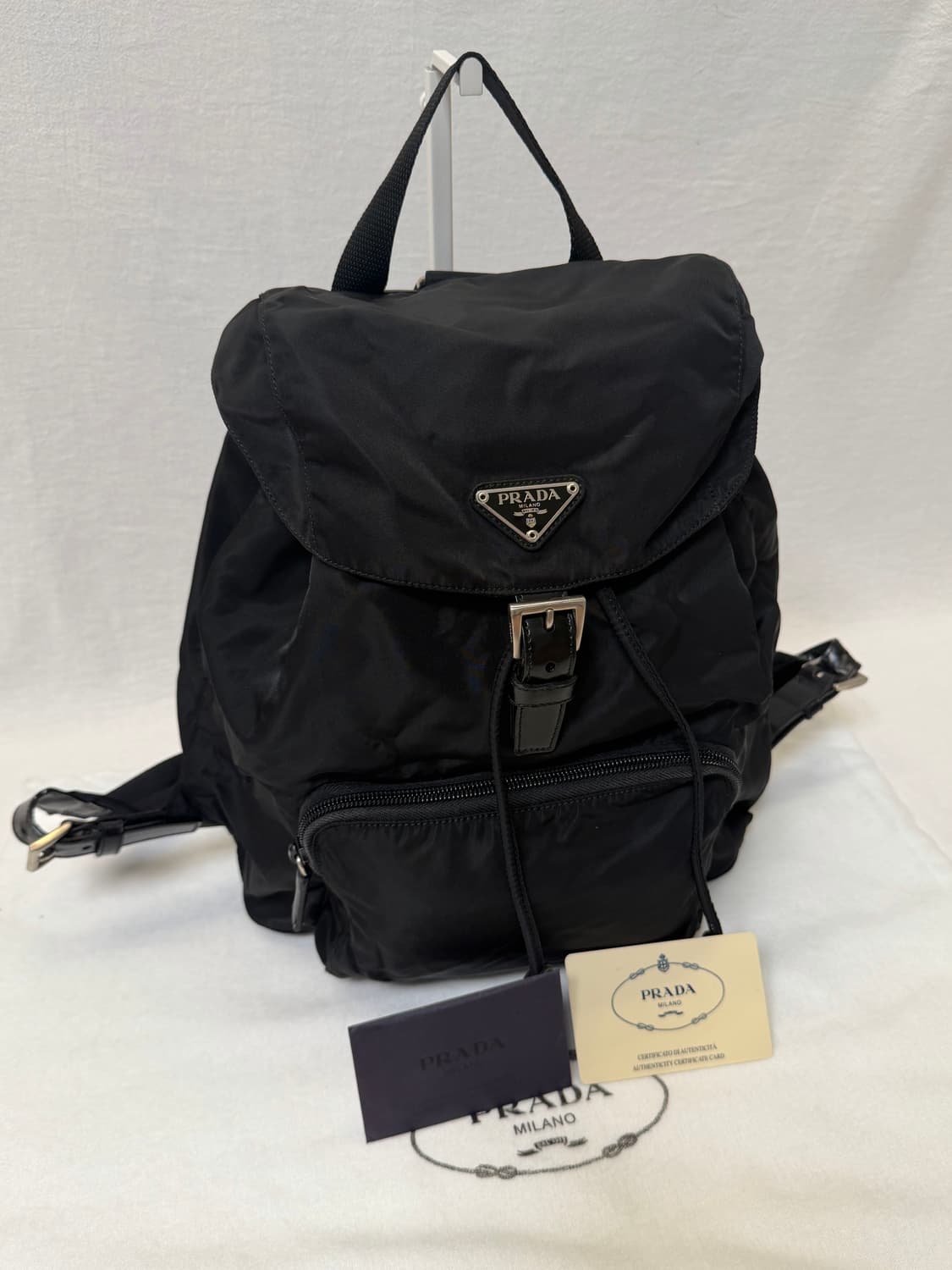 정품 프라다 포코노 나일론 원포켓 백팩 미디움 블랙 상품이미지2