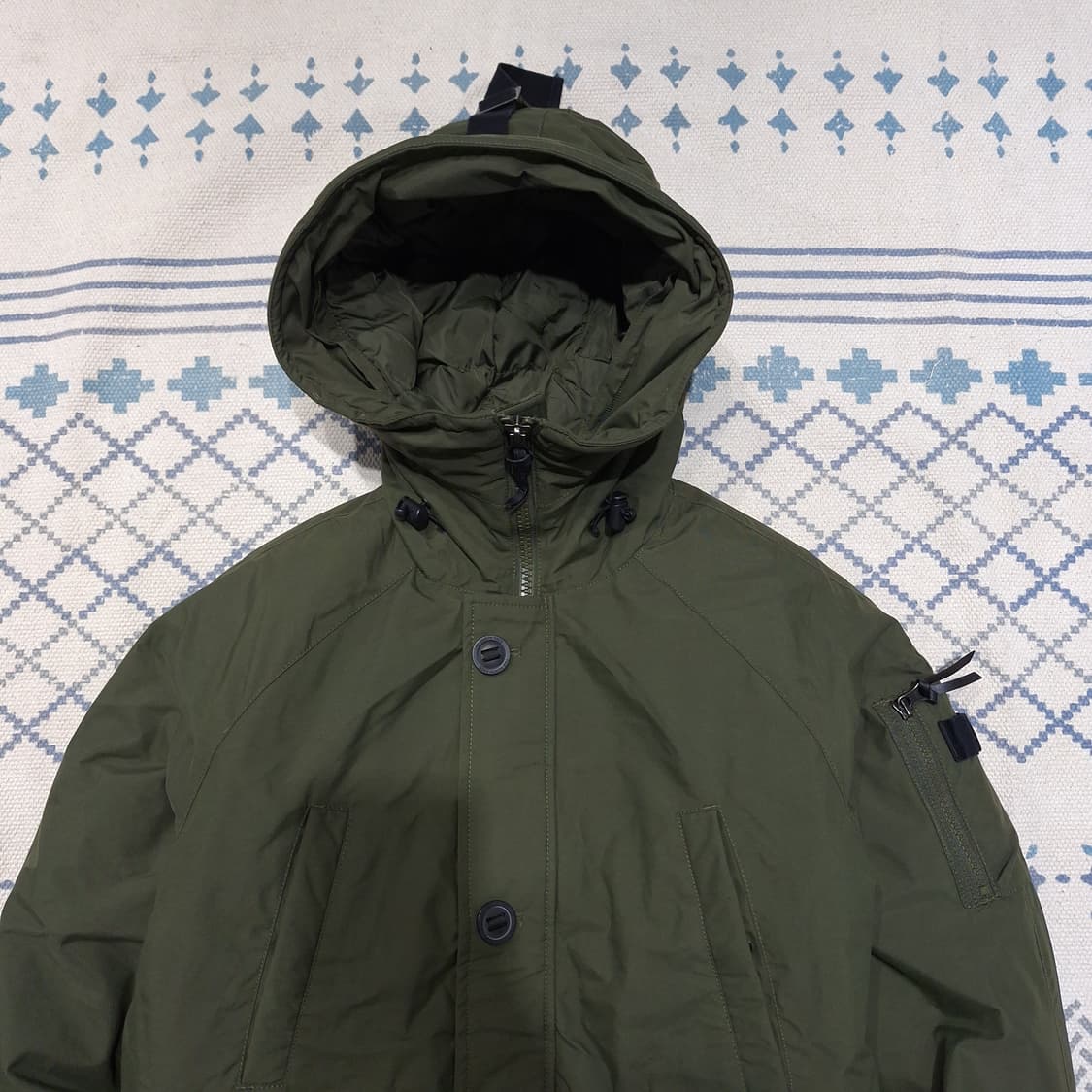 노스페이스 카키 블랙 배색 화이트라벨 암포켓 오리털 봄버 패딩 점퍼 M 상품이미지6