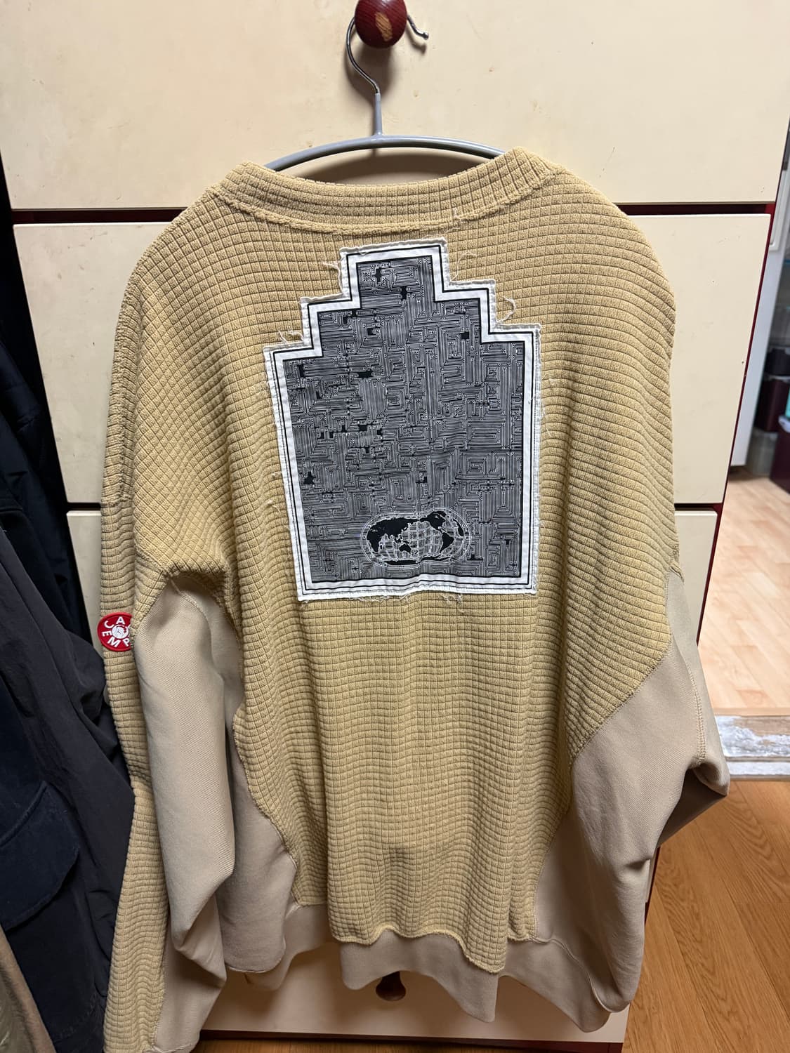 [XL] 카브엠트 블록 플리츠 플리스 크루넥 맨투맨  상품이미지4