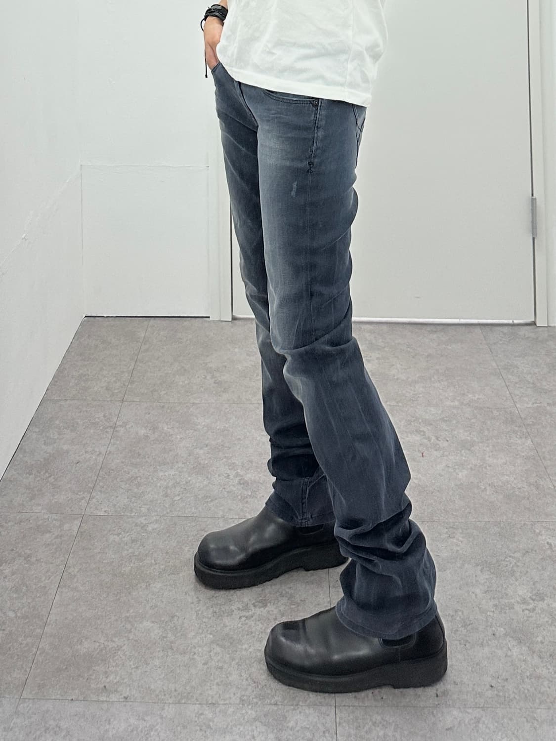 TOMMY HILFIGER gray jeans 상품이미지2