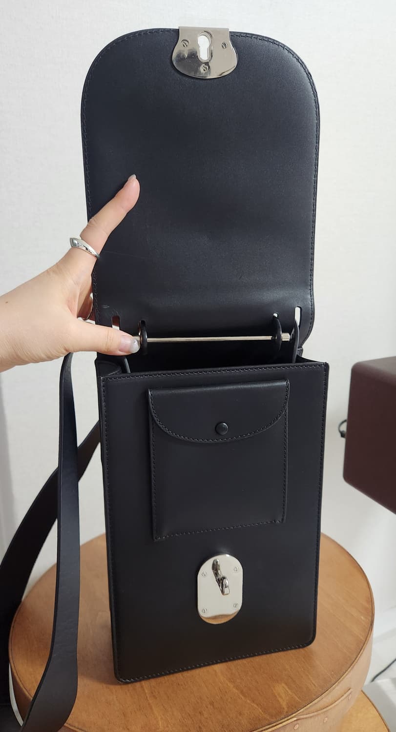 르메르 버티컬백 판매합니다. 상품이미지6