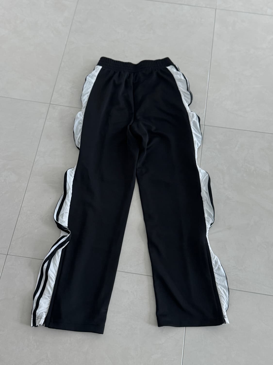 아디다스 오리지널스 R3CD 프릴 팬츠 M 상품이미지7