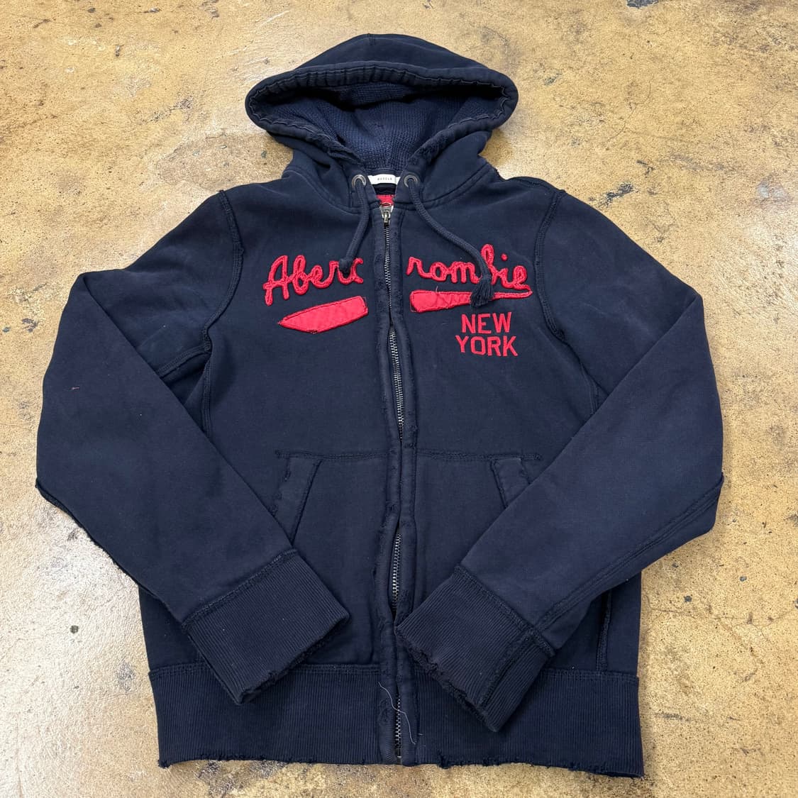 아베크롬비 검빨 후드집업  상품이미지2