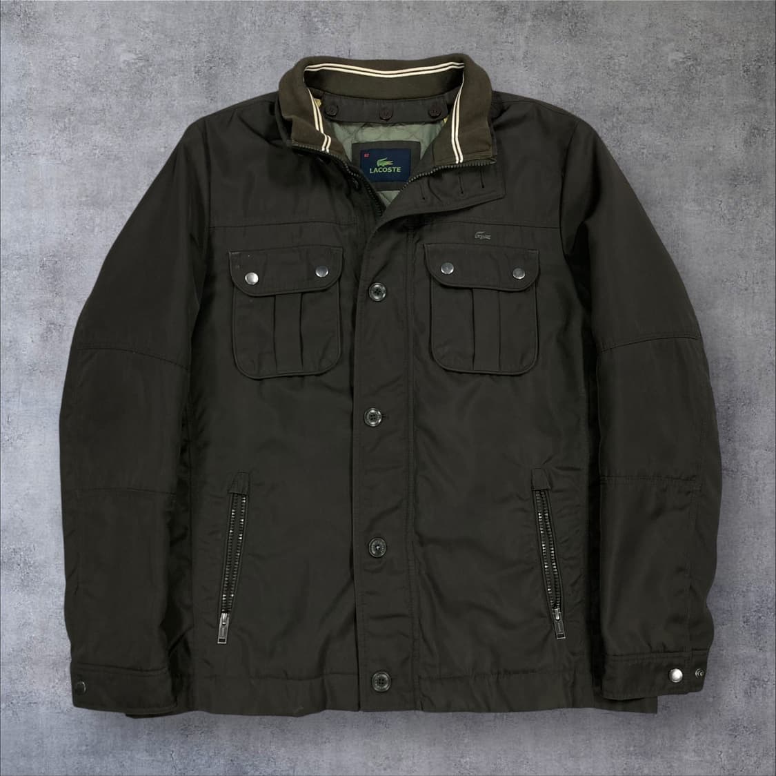 라코스테 카키 컬러 스몰 로고 윈드 자켓 상품이미지1
