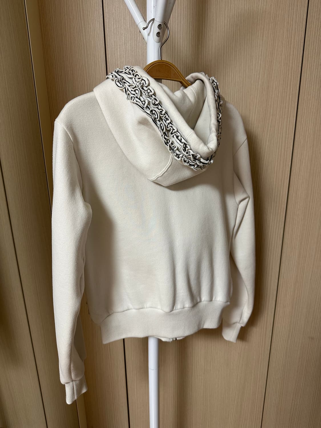 클라따 윈터 프릴 후드 집업 아이보리 상품이미지4