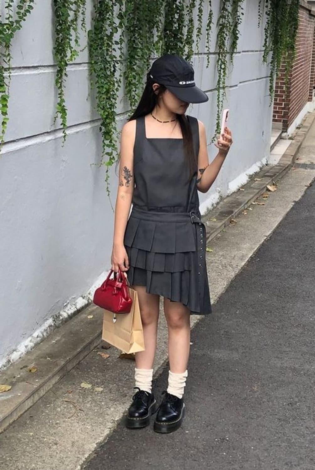 새상품판매) 첨 cheom 원피스 Diagonal Pleats Dress 상품이미지1