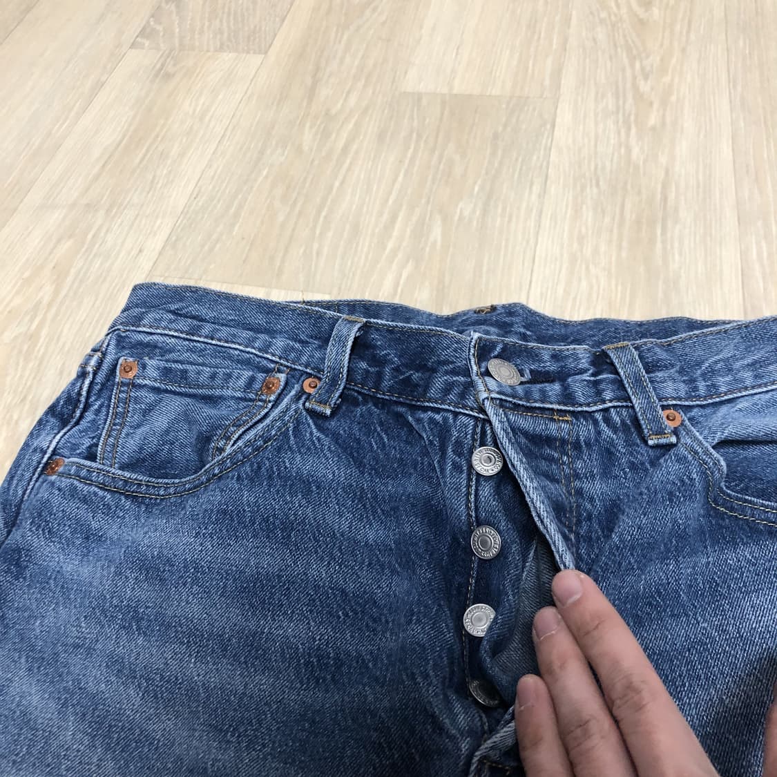 (30) 리바이스 Levi's 501' 93 스트레이트핏 연청 데님 상품이미지4