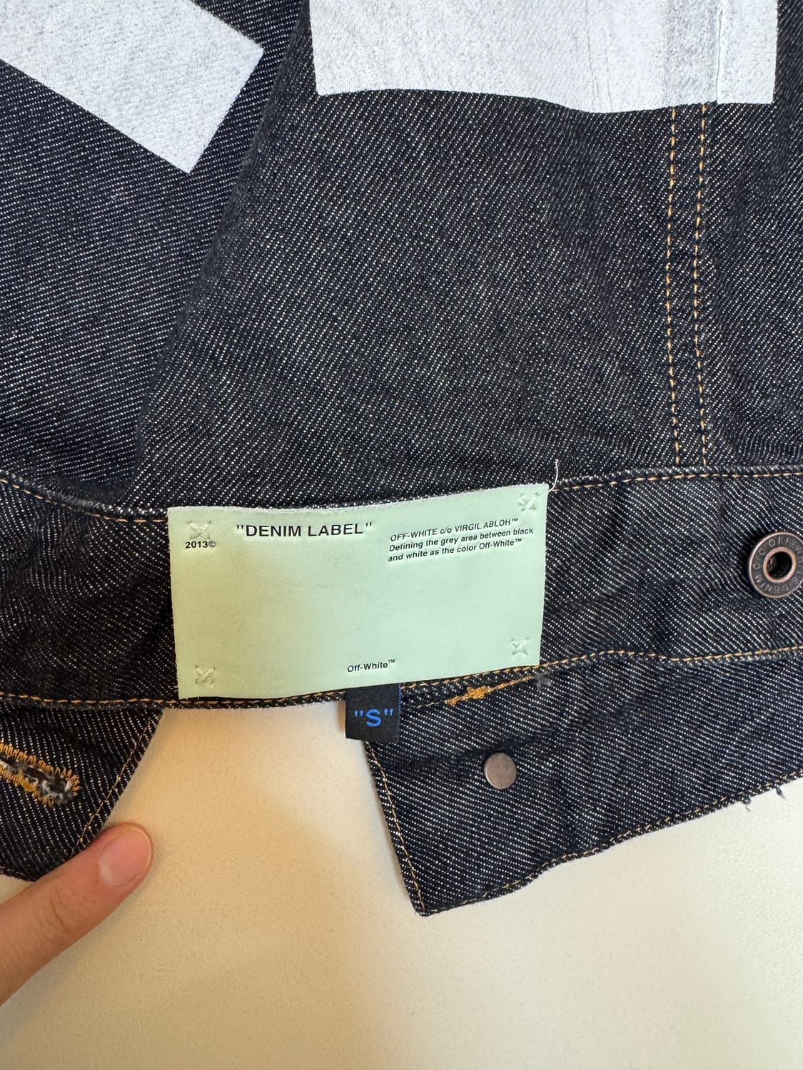 오프화이트 11주년 데님 자켓 XL 상품이미지6