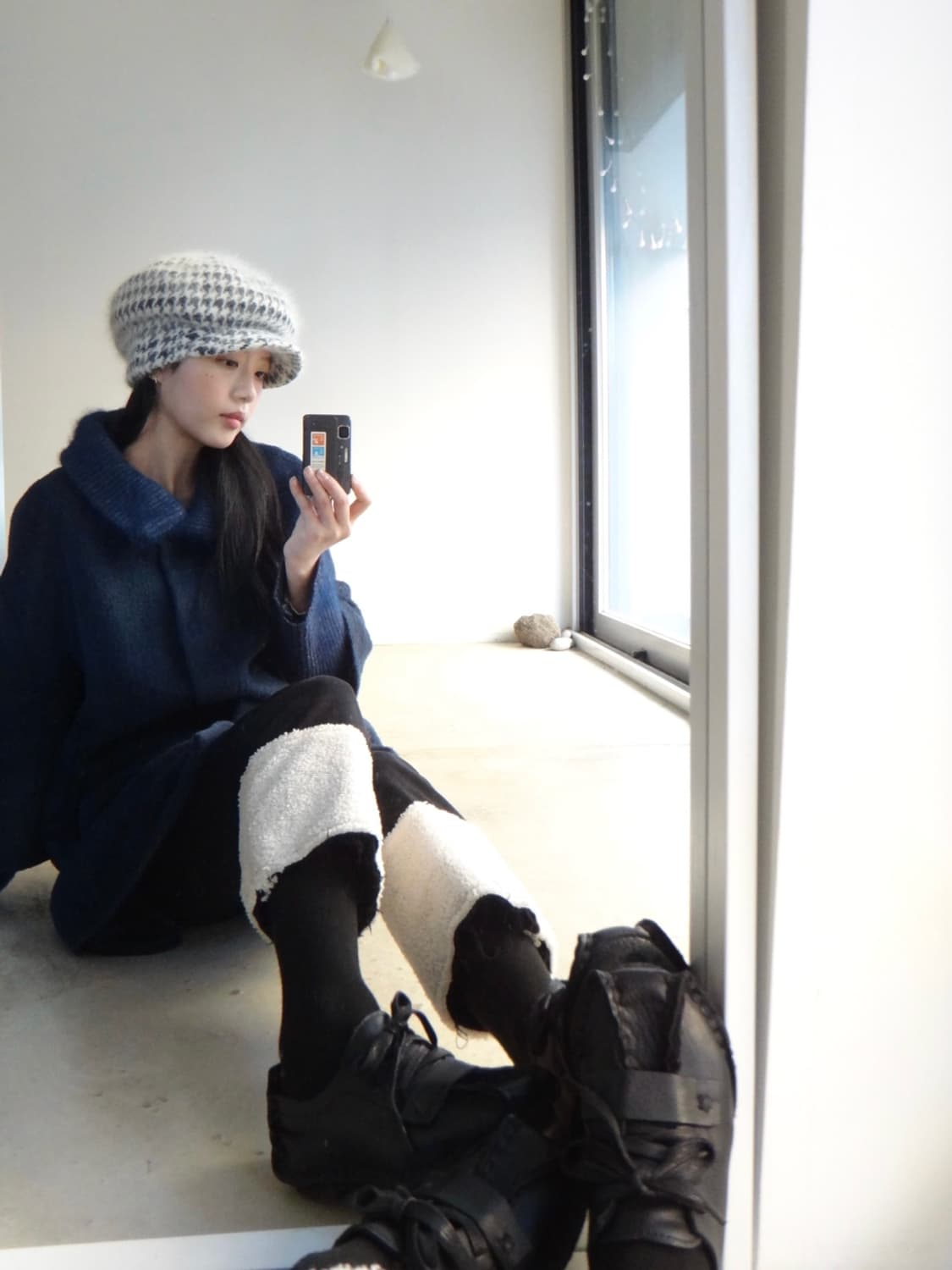 EMCEE blooming alpaca coat / navy 상품이미지1