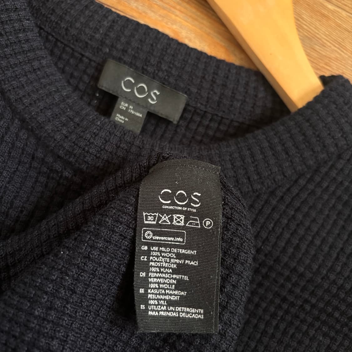 COS 다크네이비 니트 M 골지 체크 수입 정품 코스 실루엣 상품이미지3