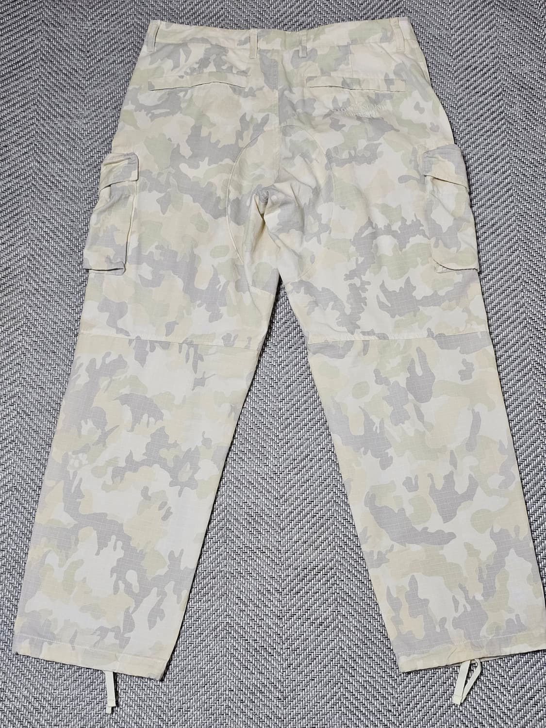 슈프림 x 스톤 아일랜드 리액티브 아이스 카모 립스탑 카고 팬츠 상품이미지3