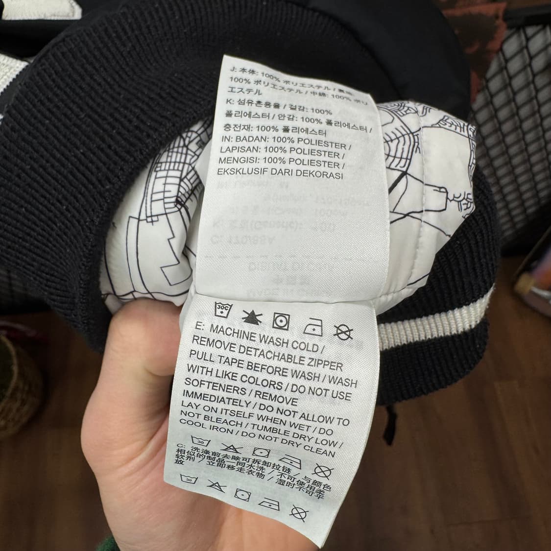 에어조던 MA-1 나일론 플라이트 점퍼 후면 자수 레터링 포인트 블랙 상품이미지9