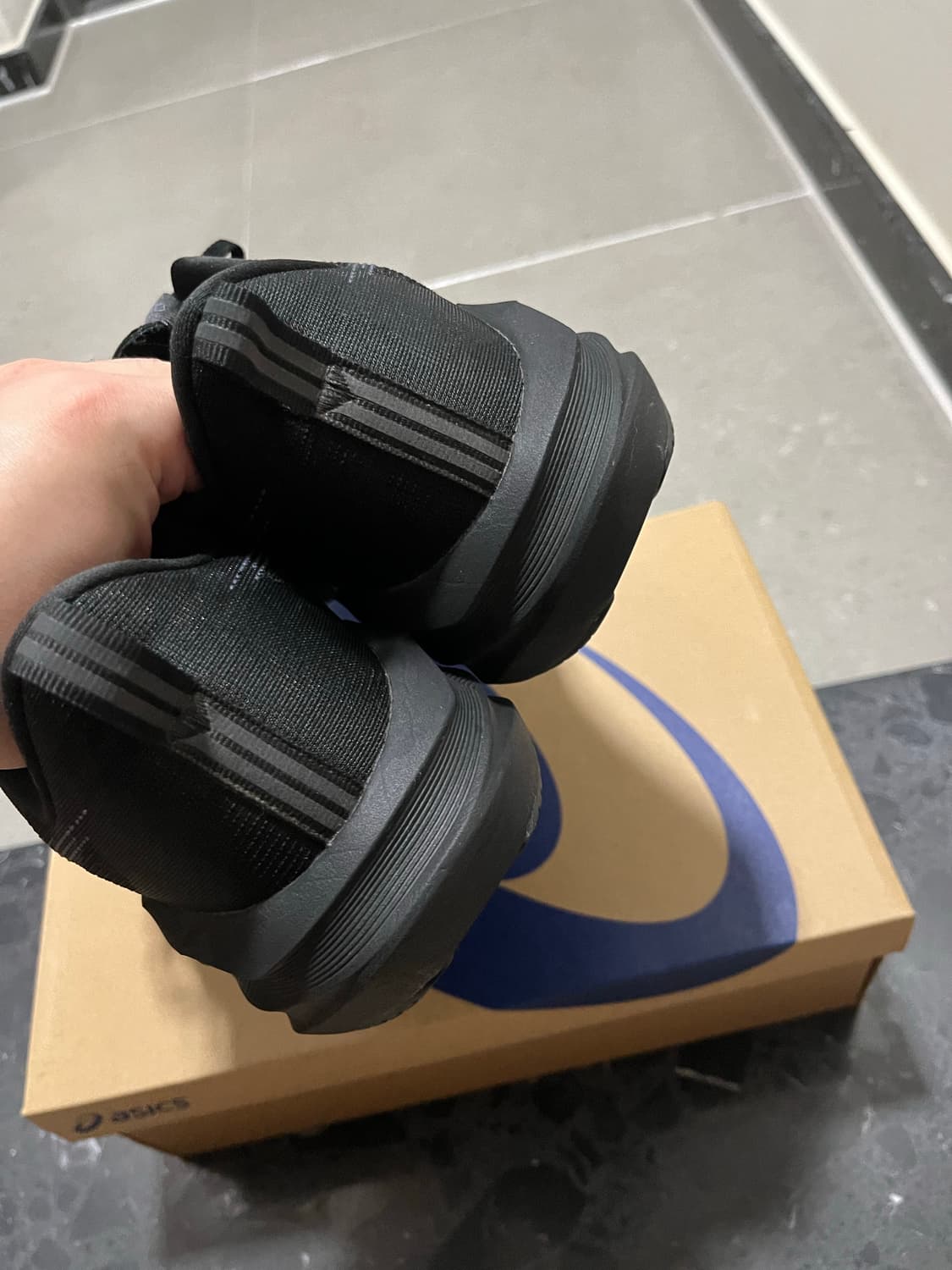 [270]아식스 노바블라스트 5 블랙 캐리어 그레이 상품이미지6