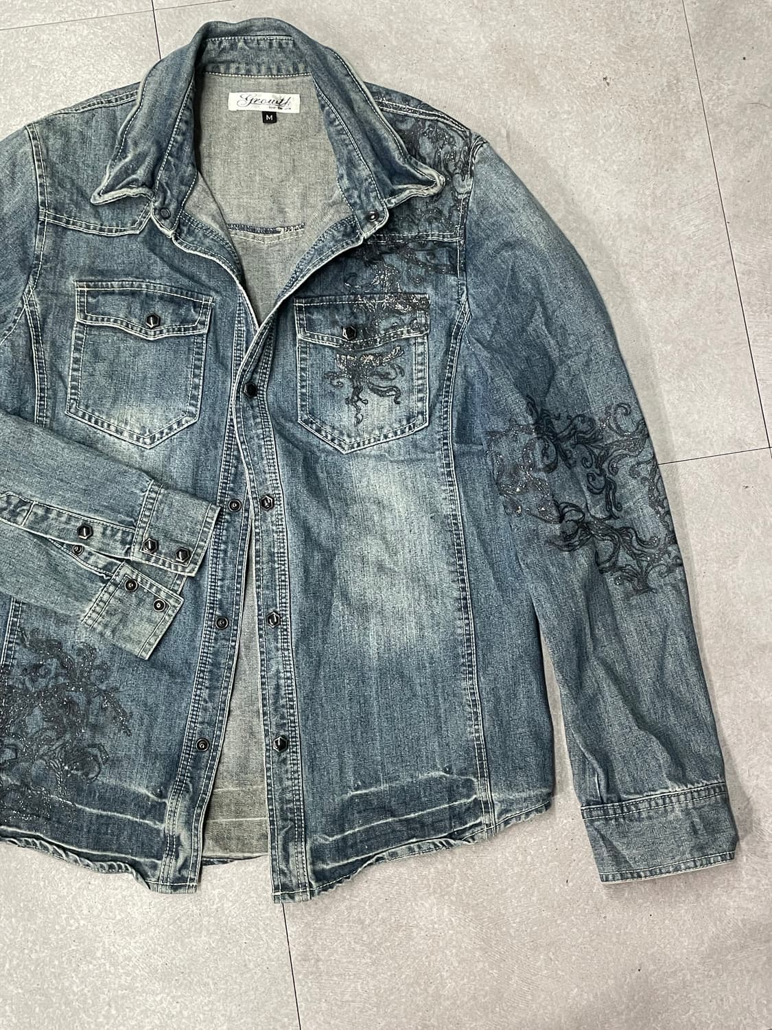 Growth by in the attic 인 더 애틱 오리엔탈 데님 셔츠 상품이미지3