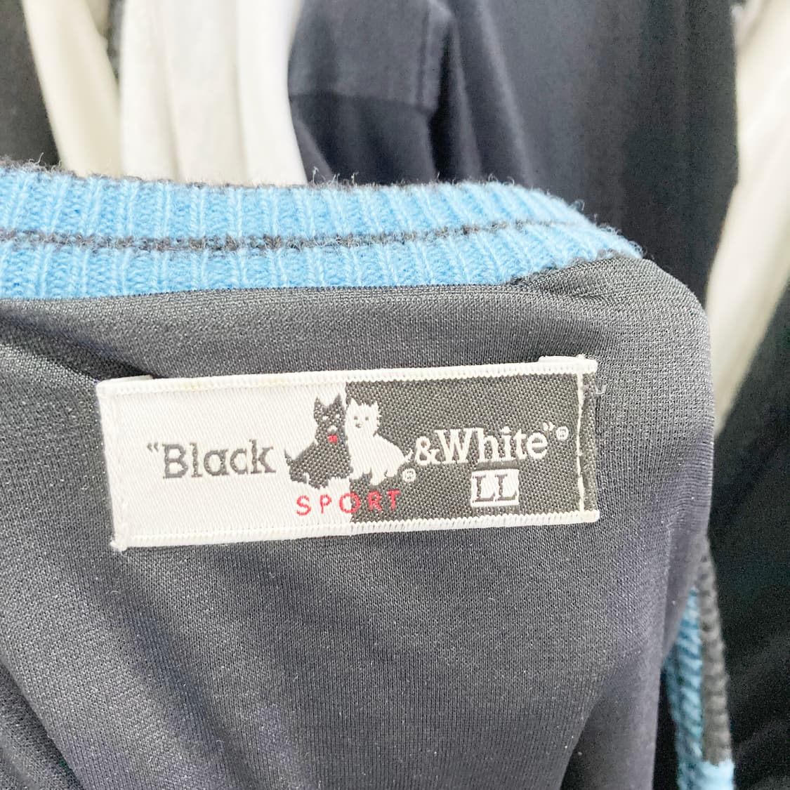 블랙앤화이트 남성순모 방풍니트 LL 진스센스 상품이미지4