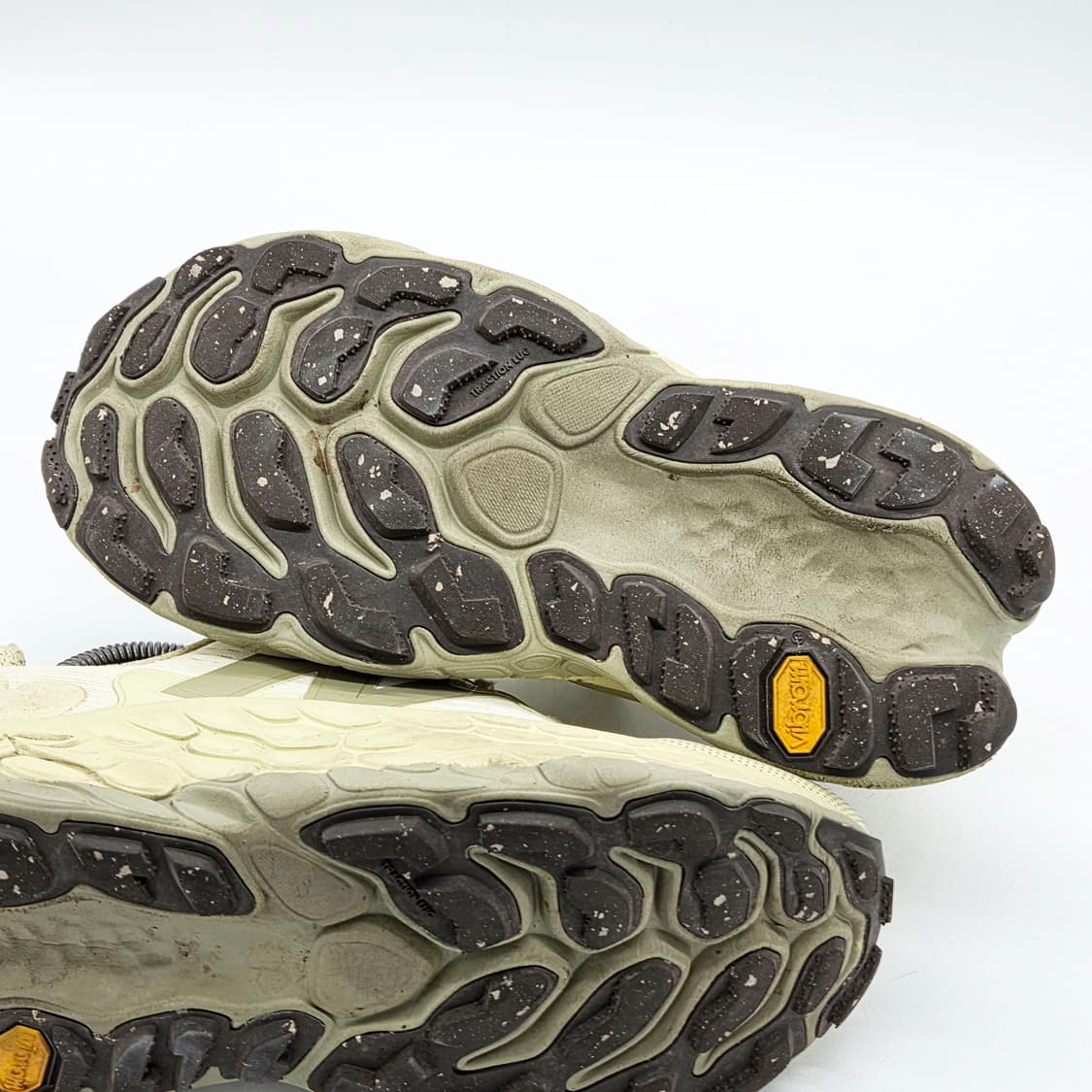 뉴발란스 프레쉬 폼 X 모어 트레일 v3 카키 (260 D) 상품이미지3