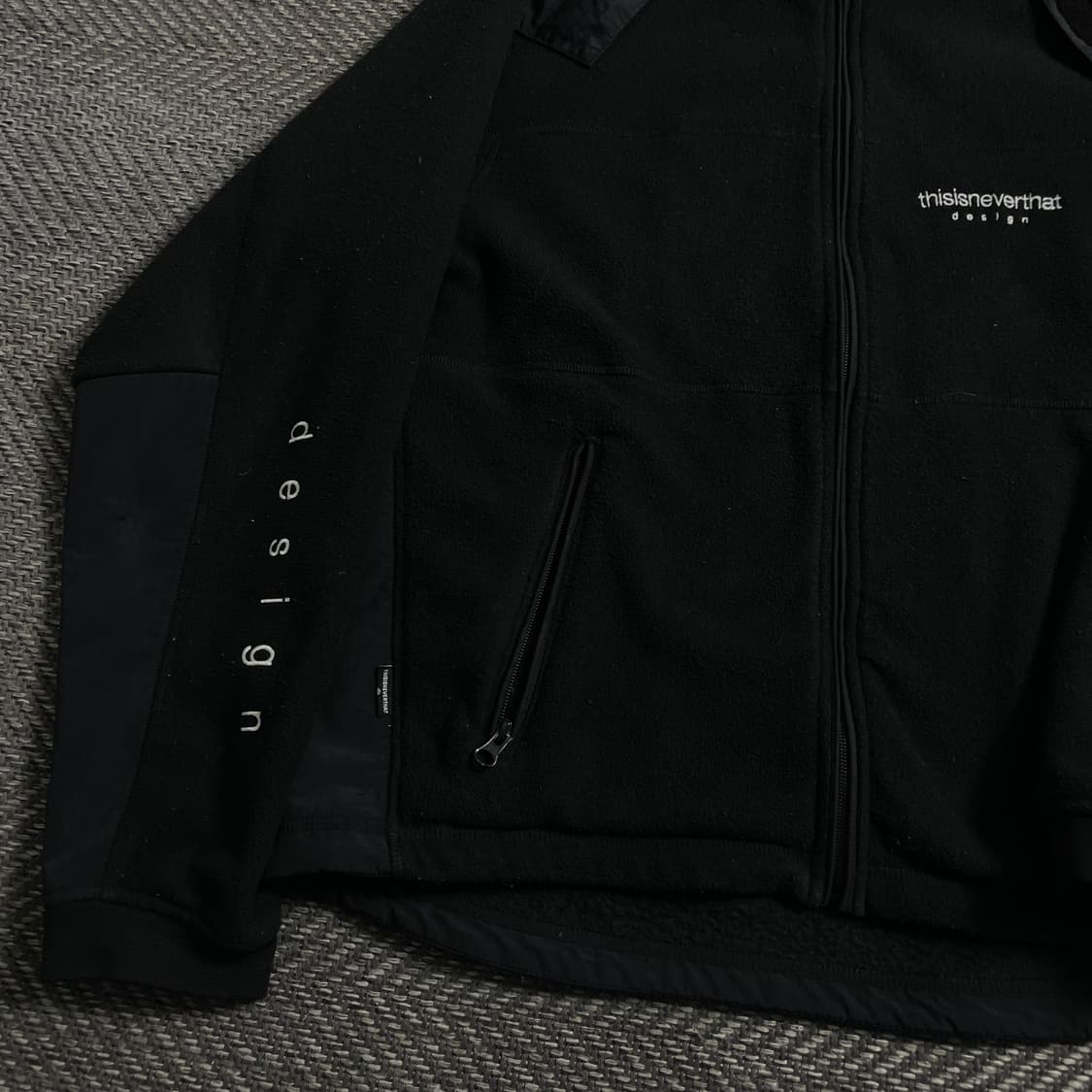 디스이즈네버댓 스펠 빅로고 후드 플리스 자켓y 4627 상품이미지3