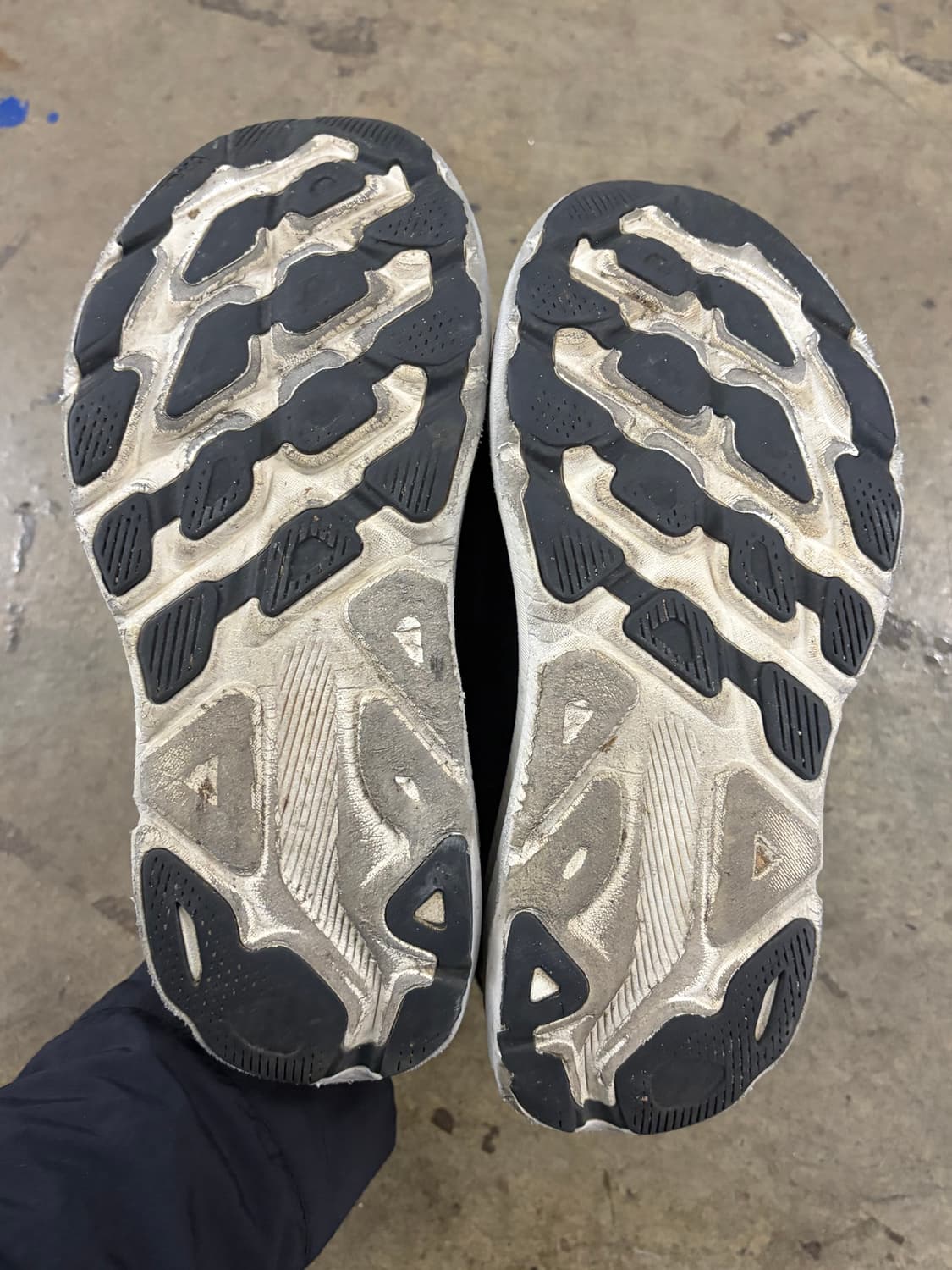 호카 클리프톤 9 블랙 런닝화 235mm 상품이미지8