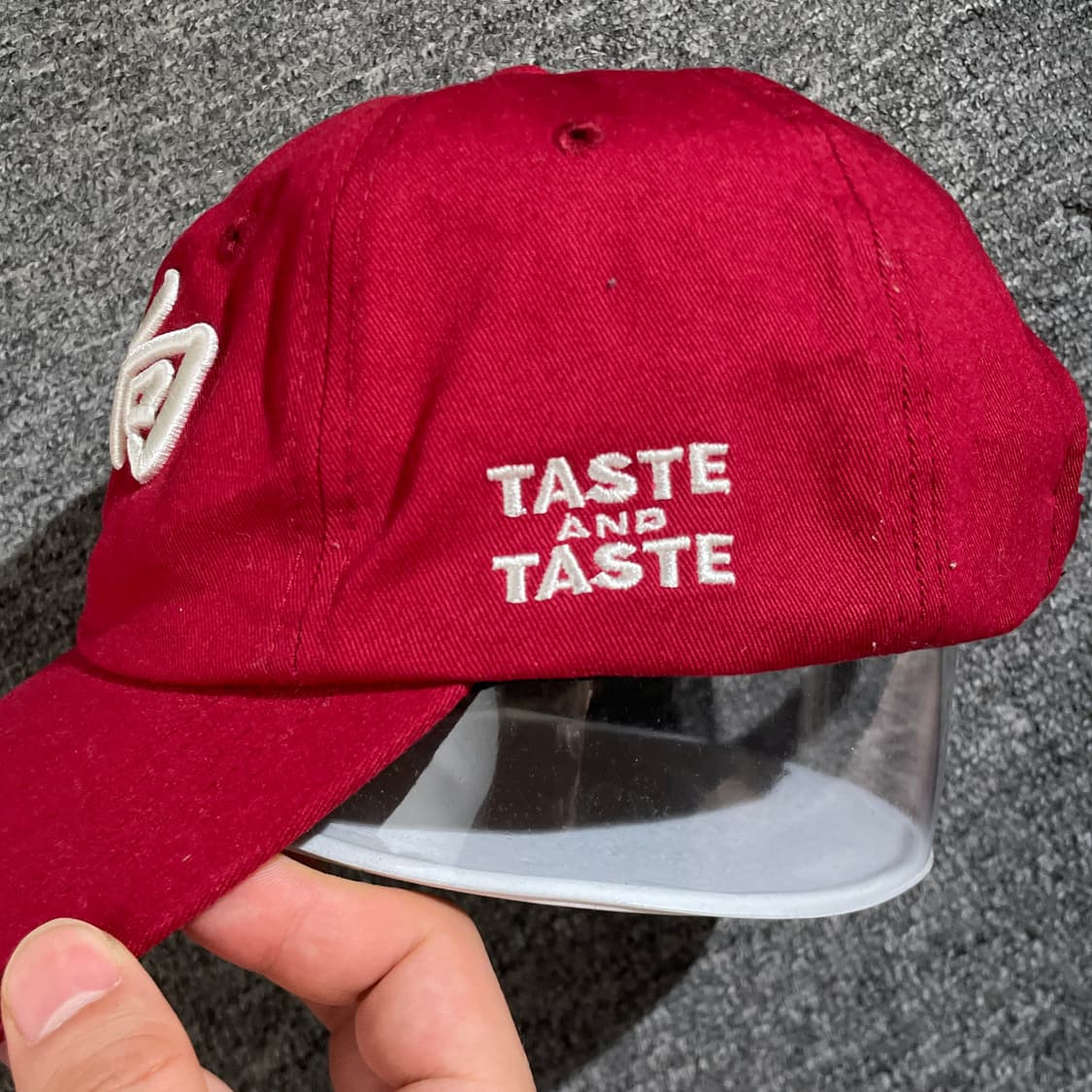 새상품FREE)다크룸 TASTE 레드 볼캡 모자 상품이미지2