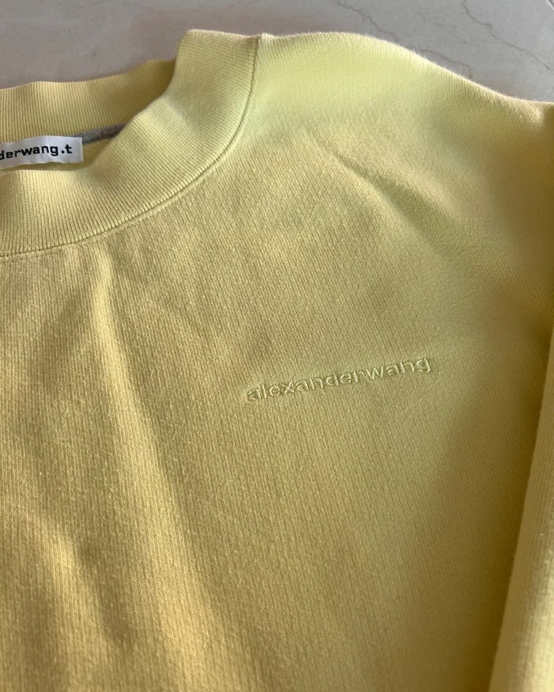 T by Alexander Wang 크롭 코튼맨투맨 레몬 (제니착용) 상품이미지5