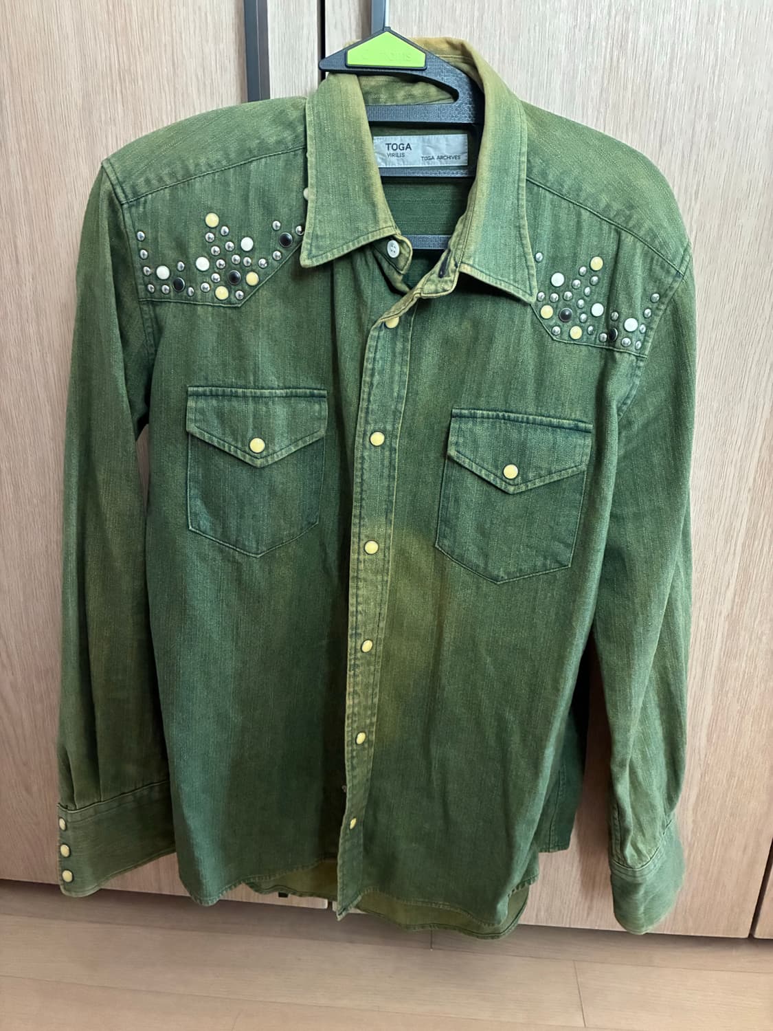 토가 비릴리스 웨스턴 스터드 데님셔츠 상품이미지1