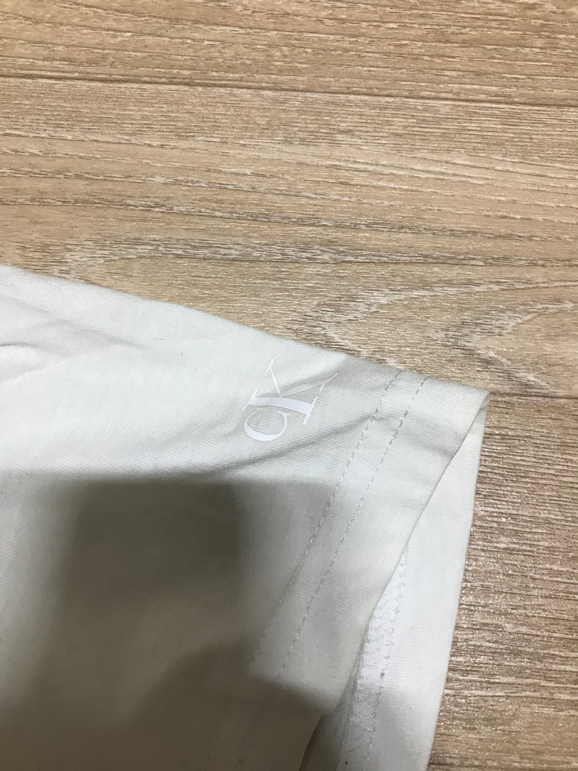 켈빈클라인 반팔티셔츠 상품이미지3
