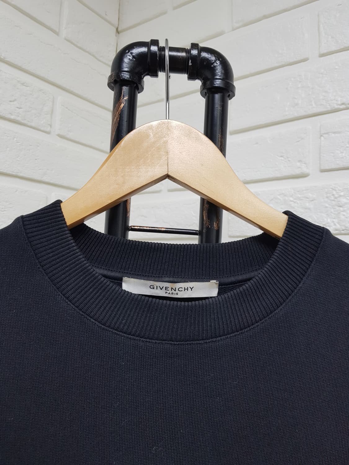 [s/100/정품] 지방시 성조기 맨투맨 상품이미지3