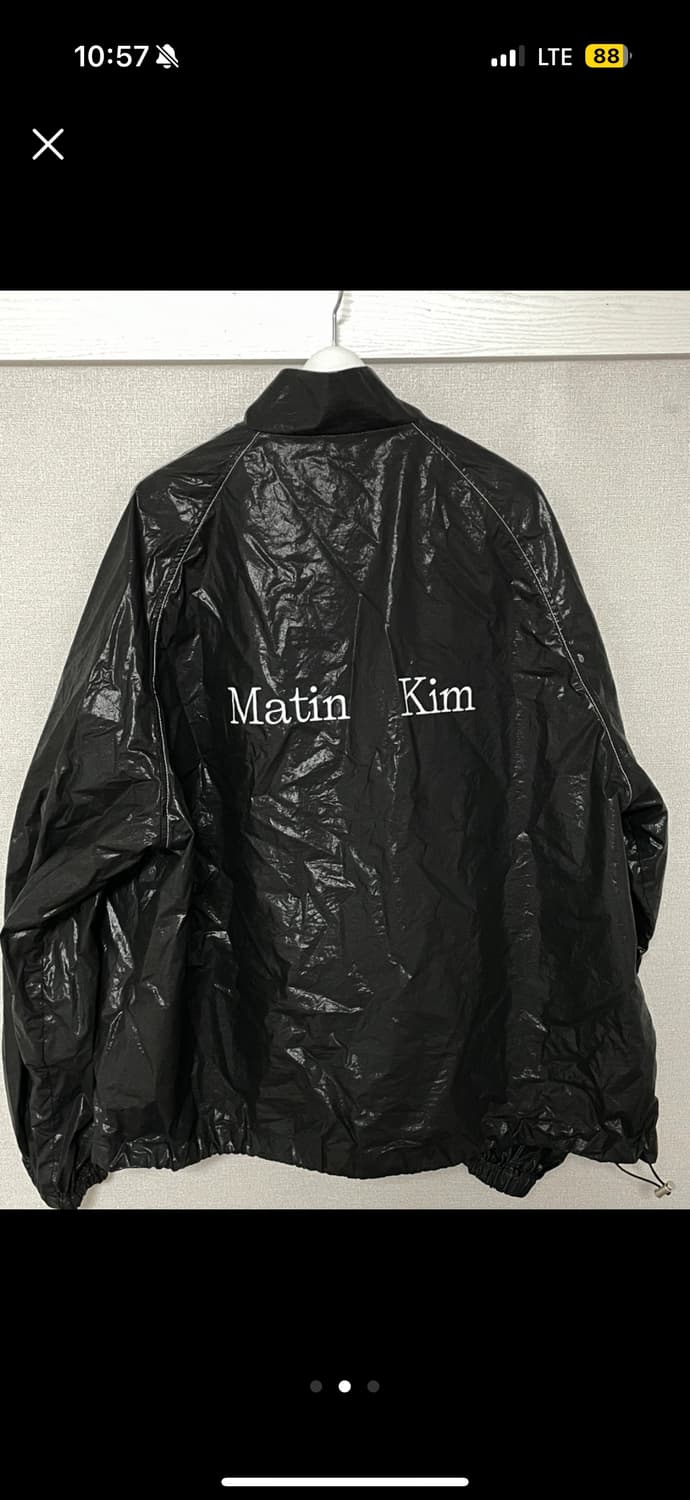 마뗑킴 로고 블랙 코팅 점퍼 상품이미지1