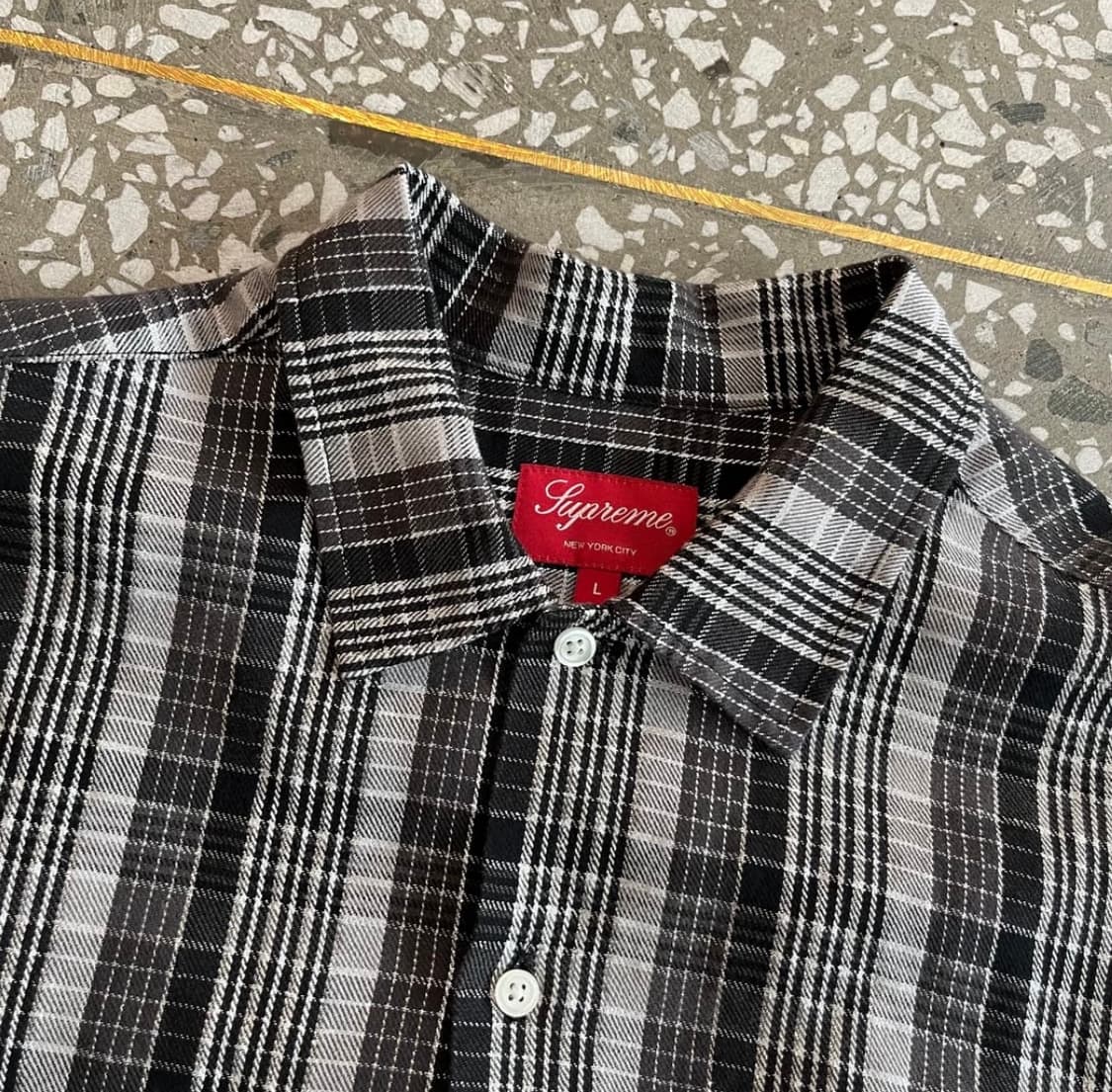 슈프림 메탈릭 체크셔츠 23SS 상품이미지4
