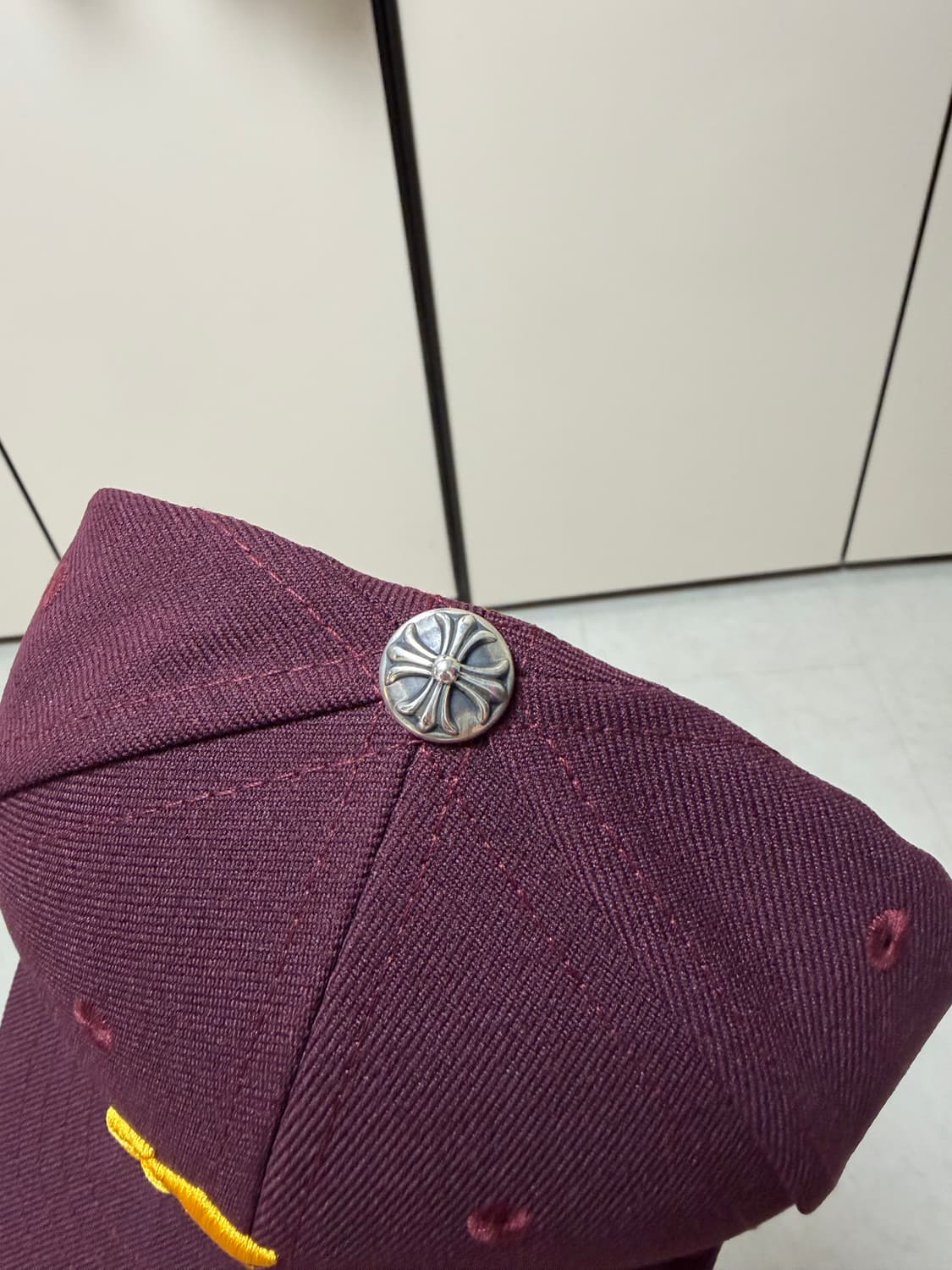 (미시착 새상품) 크롬하츠 베이스볼캡 버건디 상품이미지4