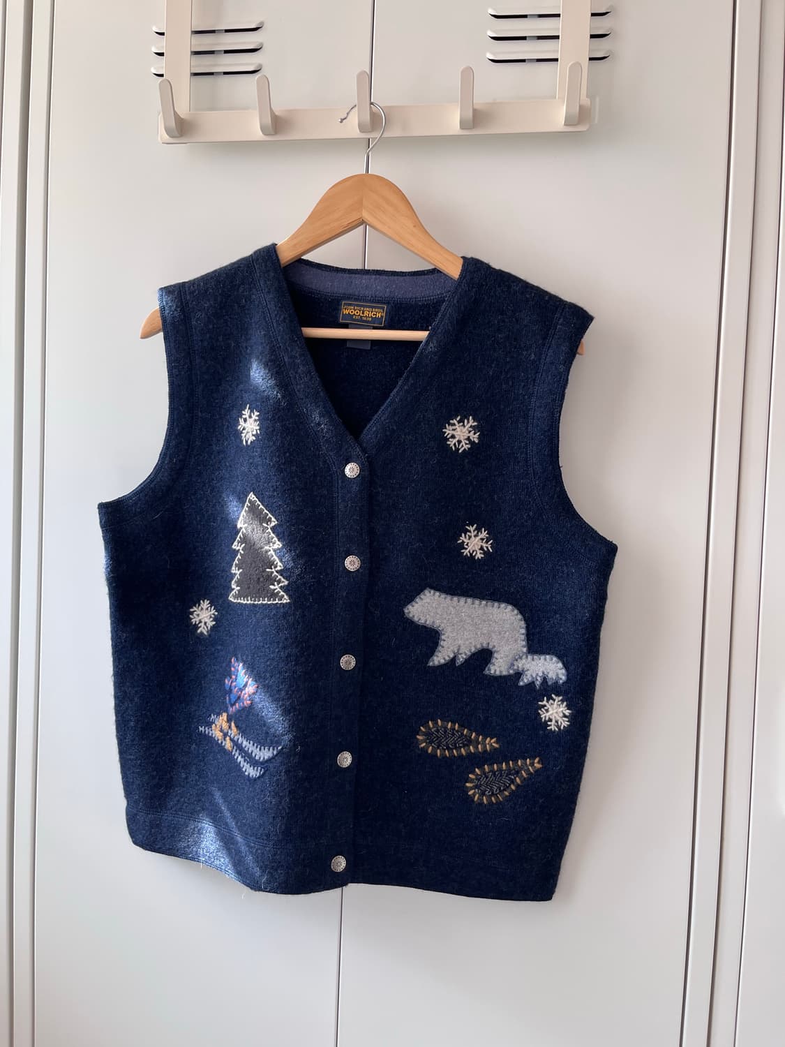 울리치 북극곰 자수 니트 조끼 가디건 상품이미지5