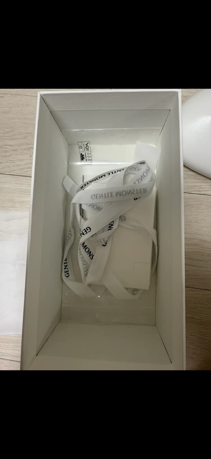 요나02 젠틀몬스터 상품이미지1