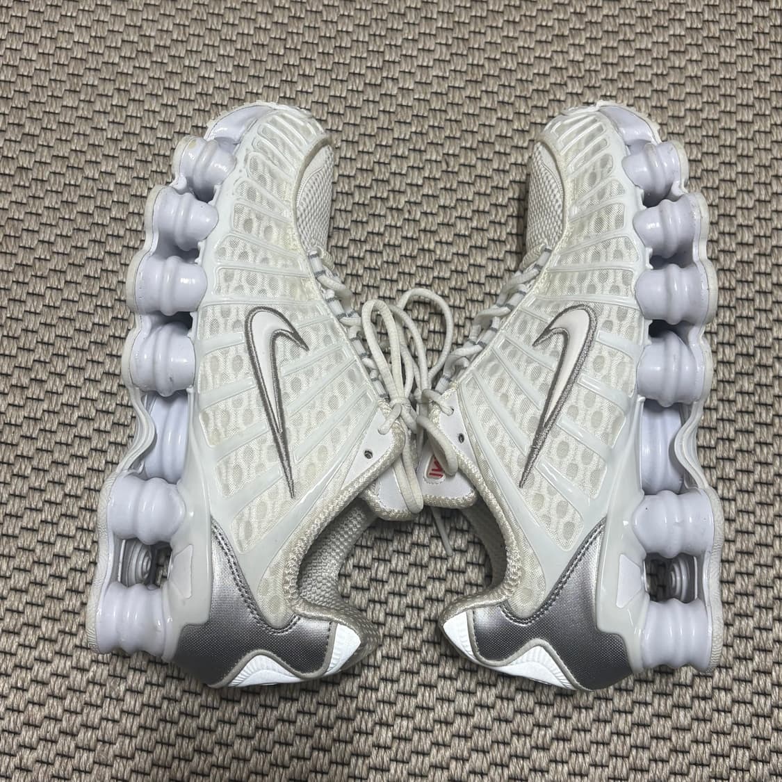 나이키 샥스TL 화이트 235 상품이미지3