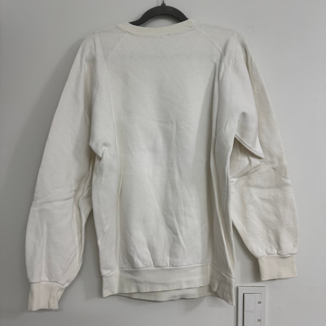issey miyake 이세이미야케 IS 로고 맨투맨  상품이미지3