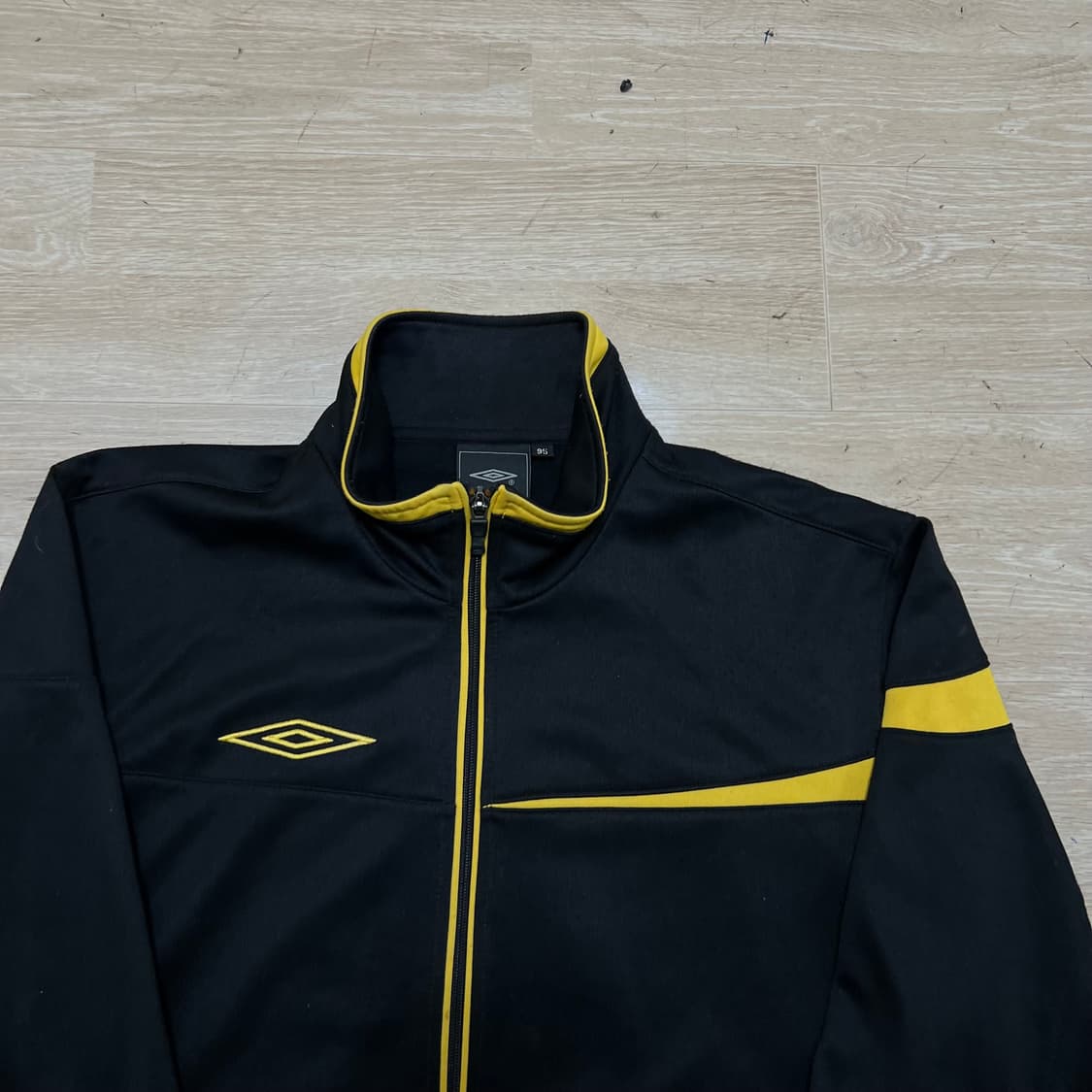 엄브로 로고 스탠드넥 져지 트랙탑 자켓 [블랙] M/95 상품이미지2