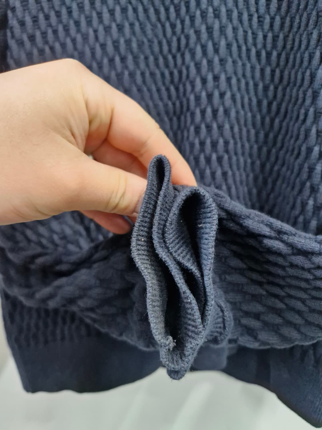 90-95M 산드로 네이비 니트 스웨터. 상품이미지4