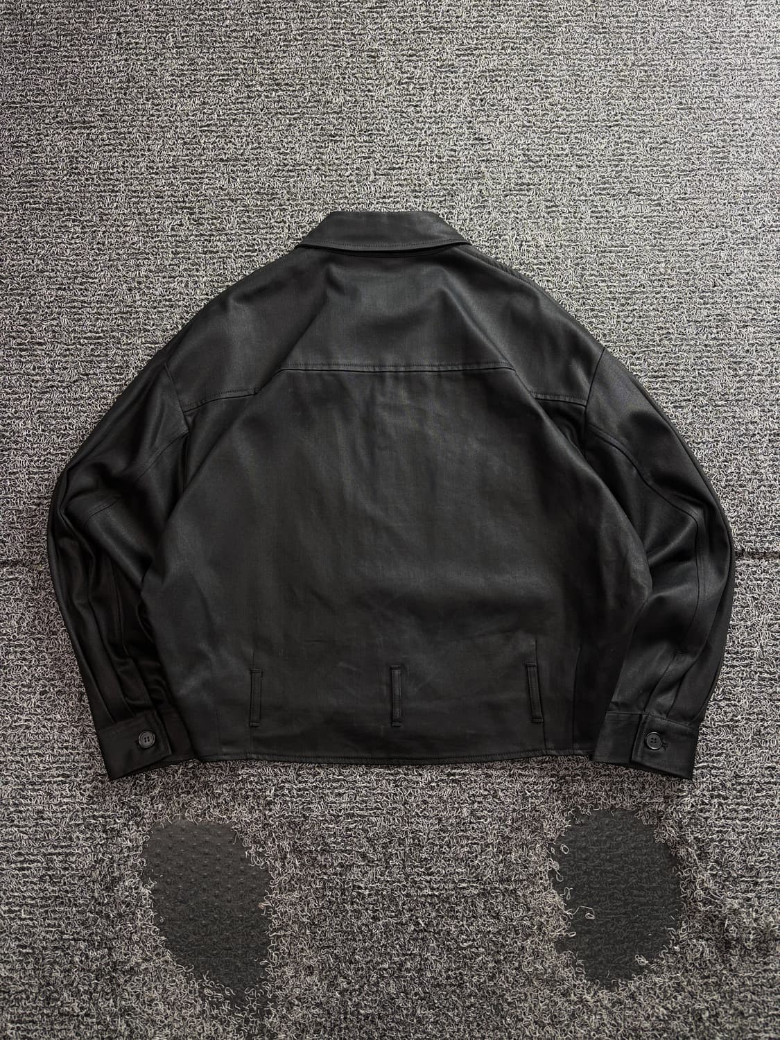 메종미네드 블랙 코팅 데님 트러커 크롭 자켓 3888 상품이미지5